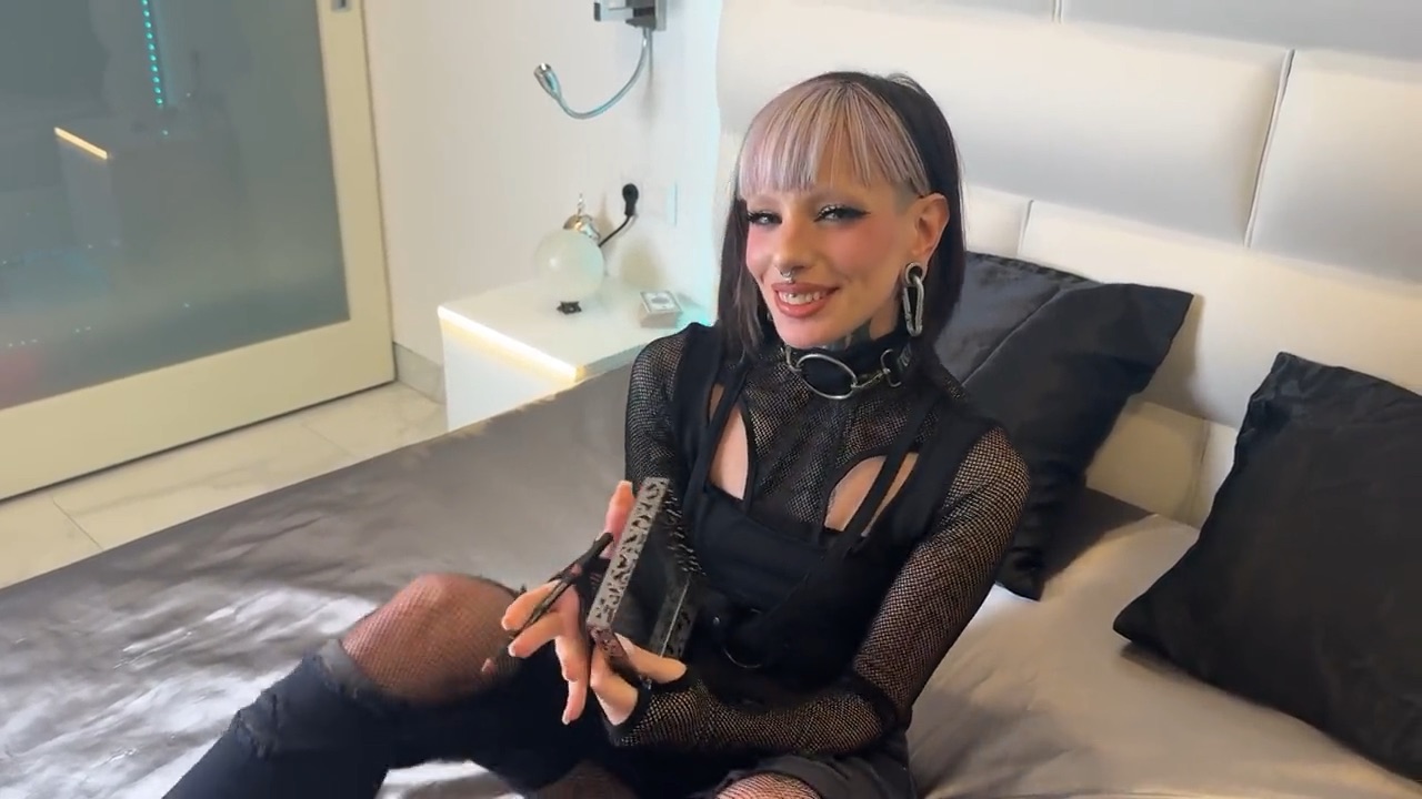 Eva Nexus - She Cooks Two Guys With Big Dicks And Reaps Doubles - Jacquie Et Michel TV Porn Video Leaks Borntobefuck