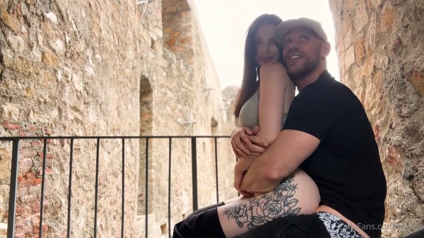 Reislin Sextape Follada en el Porche de Su Pareja Vídeos Filtrados Borntobefuck