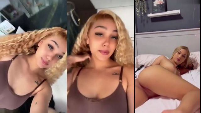 Masha Nude il Suo Piccolo Pony Rosa Che Sembra Così Carino Video Porno Leaks Borntobefuck