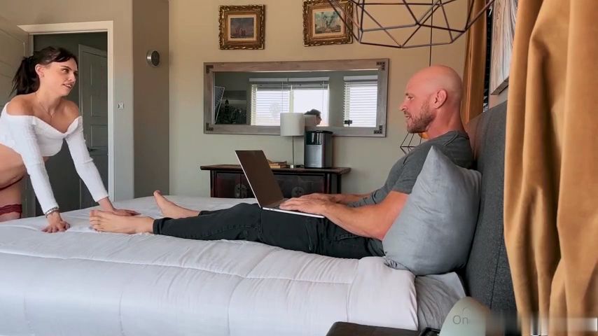 Angel Windell Sextape com Johnny Sins Fodida por um Grande Pau Duro Vídeo Pornô Vazado Borntobefuck