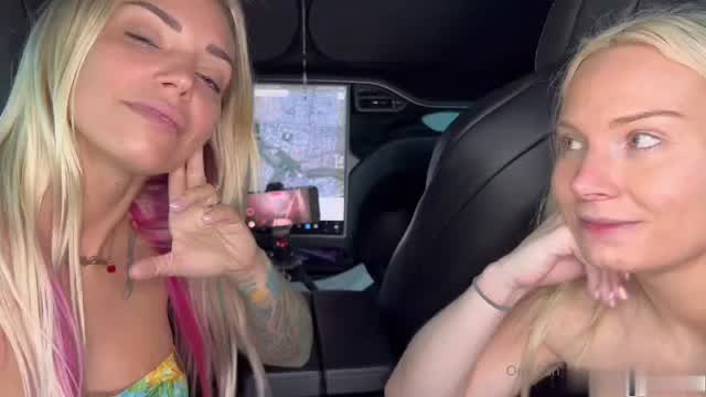 Tiff Bannister e RyBaby Fanno un Pompino al Loro Autista Uber Video Porno Leaks Borntobefuck