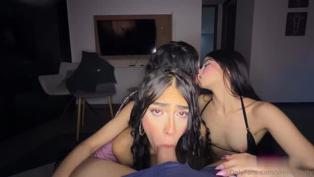Skinny Curly Sextape Foursome Gets Fucked One By One Porn Video Borntobefuck