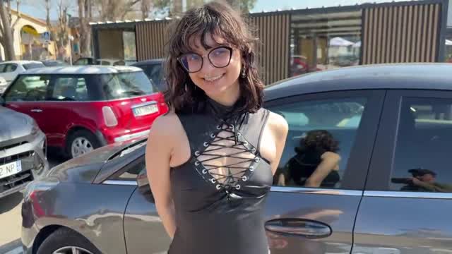 Lotus - 21 Ans - Aime Être le Centre de l'Attention - Jacquie Et Michel TV Vidéo Porno Leaks Borntobefuck