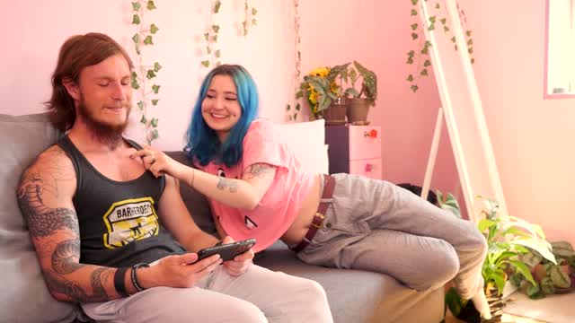 Khalamite Sextape Je Distrais Vulkayr Pendant Qu'il Joue Vidéo Porno Leaks Borntobefuck