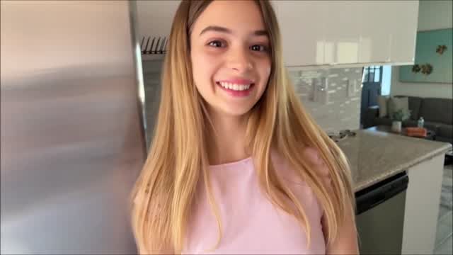 Molly Little Sextape Si Fa Scopare dal Suo Fratellastro Video Porno Leaks Borntobefuck