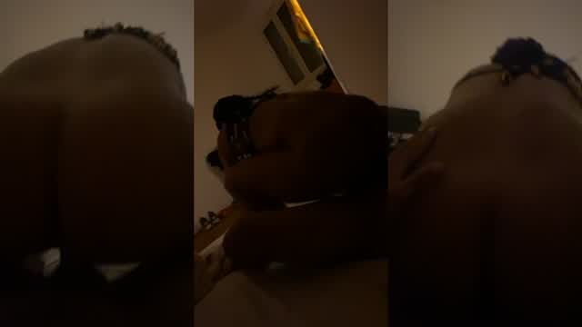 Vadia Francesa Marfinense do 93 Fudida por um Vizinho Depois que Ele Pagou o Pão na Padaria Vídeo Porno Renoie Borntobefuck